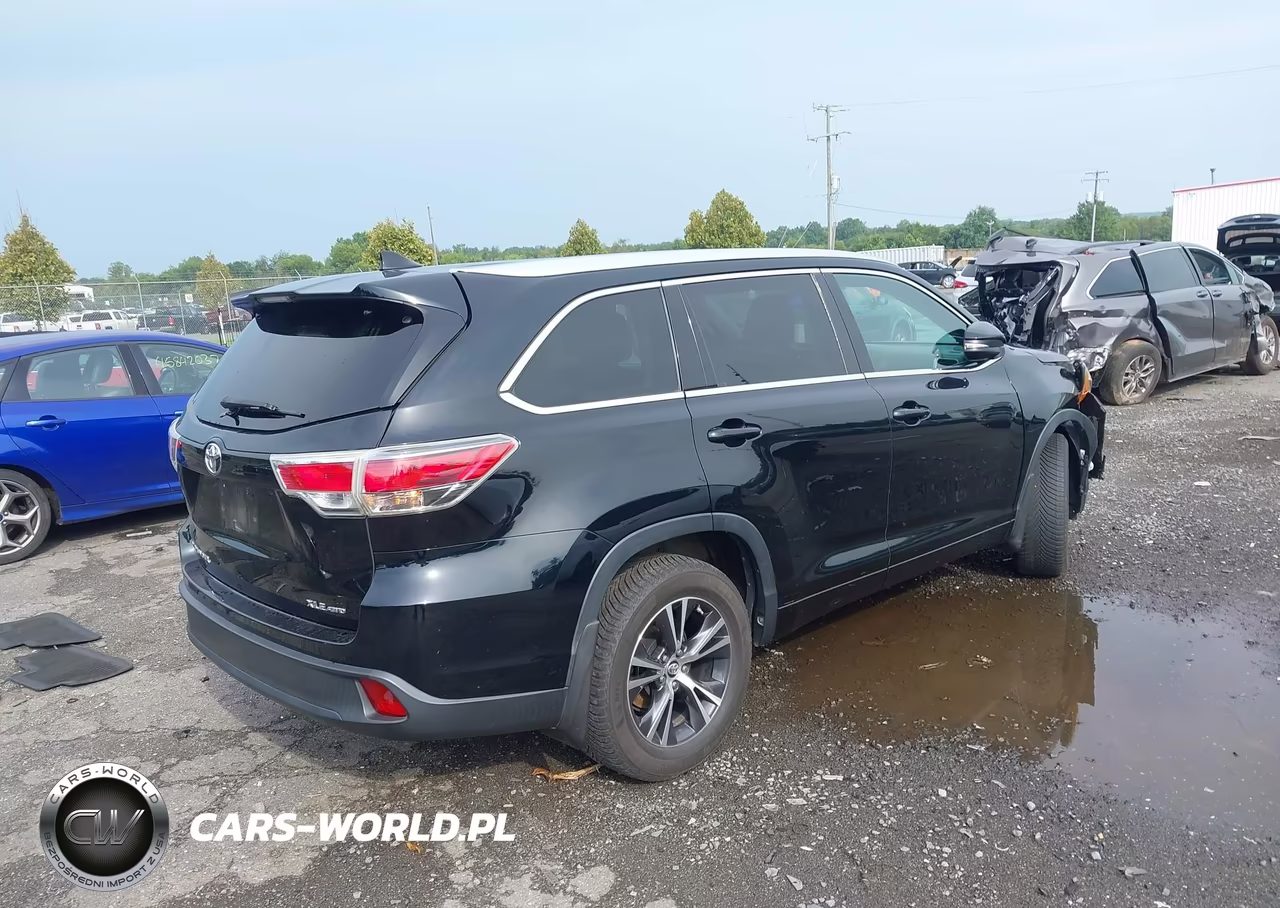 2016 Toyota Highlander Xle V6 VIN:5TDJKRFH6GS309205 - 4