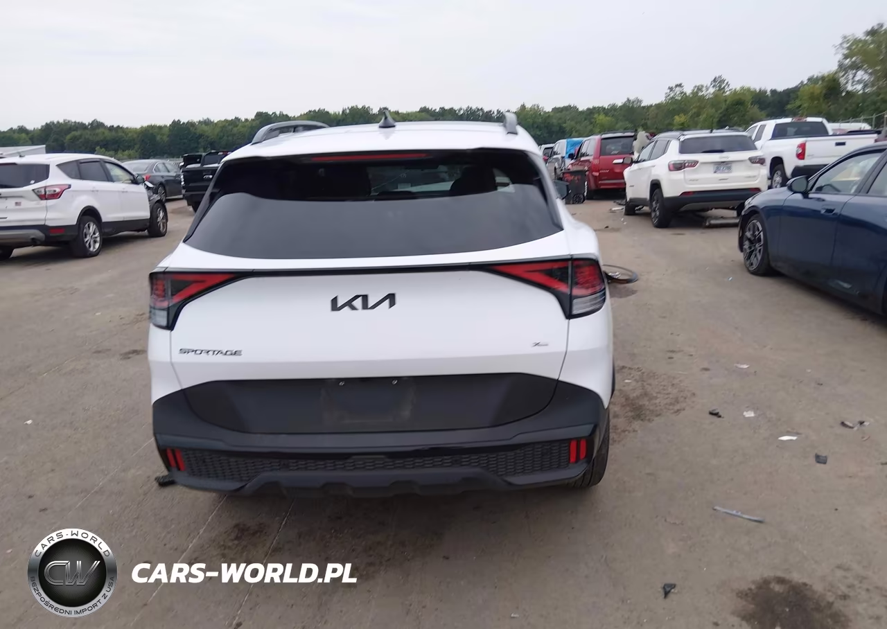 2025 Kia Sportage X-Line VIN:5XYK6CDF4SG304484 - 17