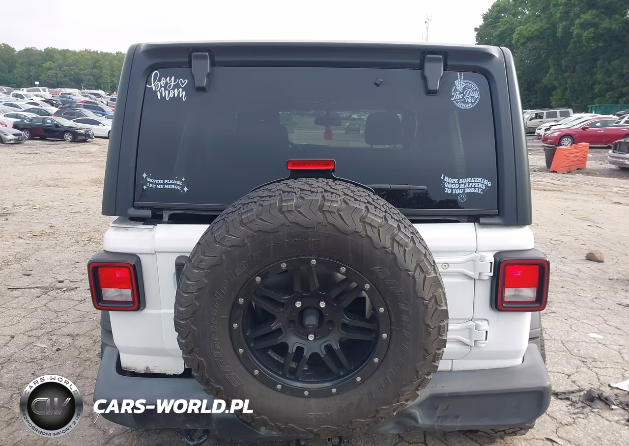 2021 Jeep Wrangler Unlimited Sport S 4X4 VIN:1C4HJXDN9MW786477 - 16