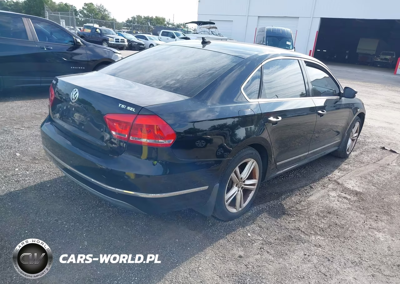 2014 Volkswagen Passat 1.8T Sel Premium VIN:1VWCS7A36EC015081 - 4