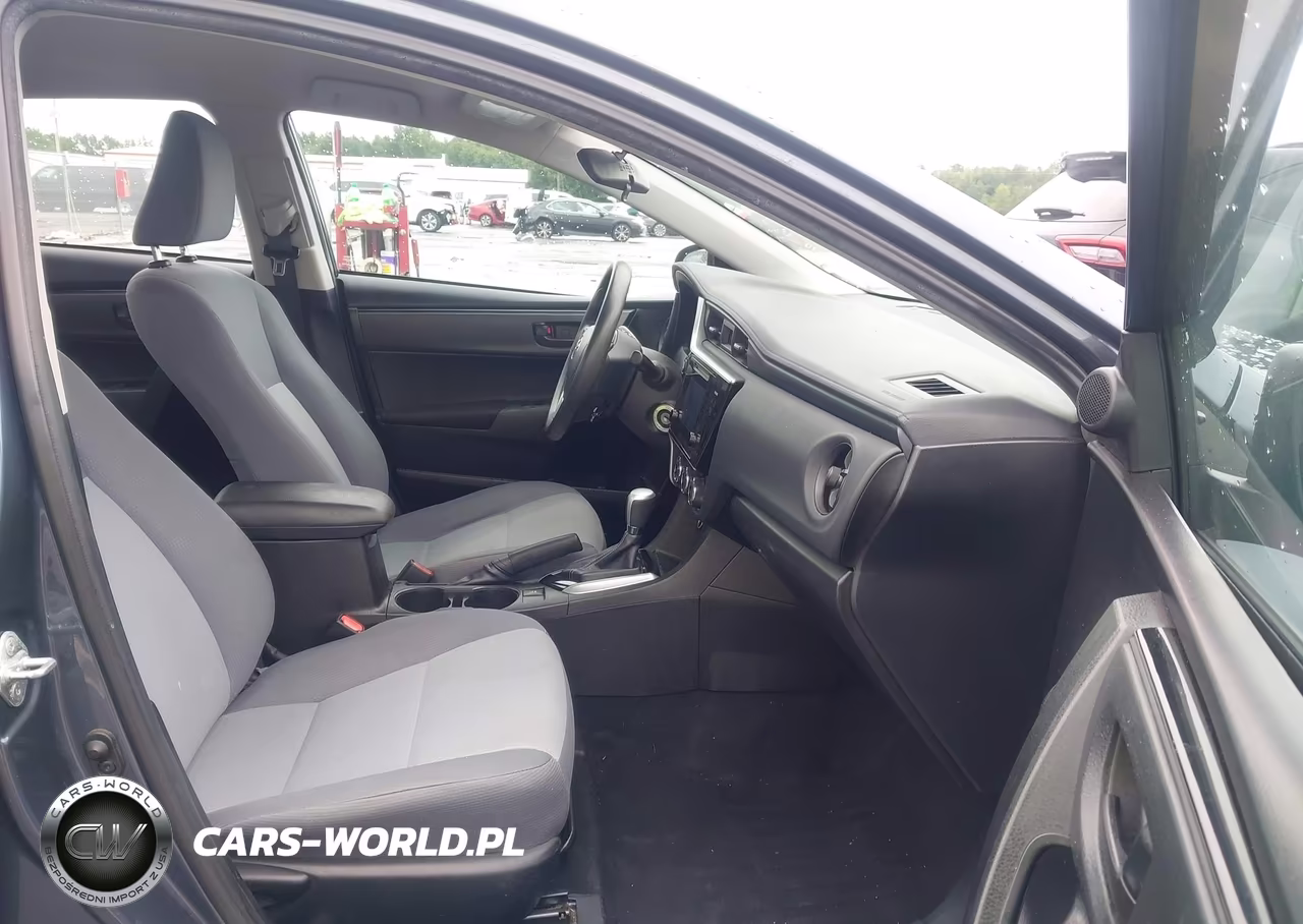 2017 Toyota Corolla L VIN:5YFBURHE8HP668521 - 5