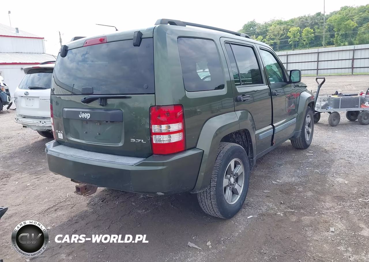 2008 Jeep Liberty Sport VIN:1J8GN28K38W193179 - 4