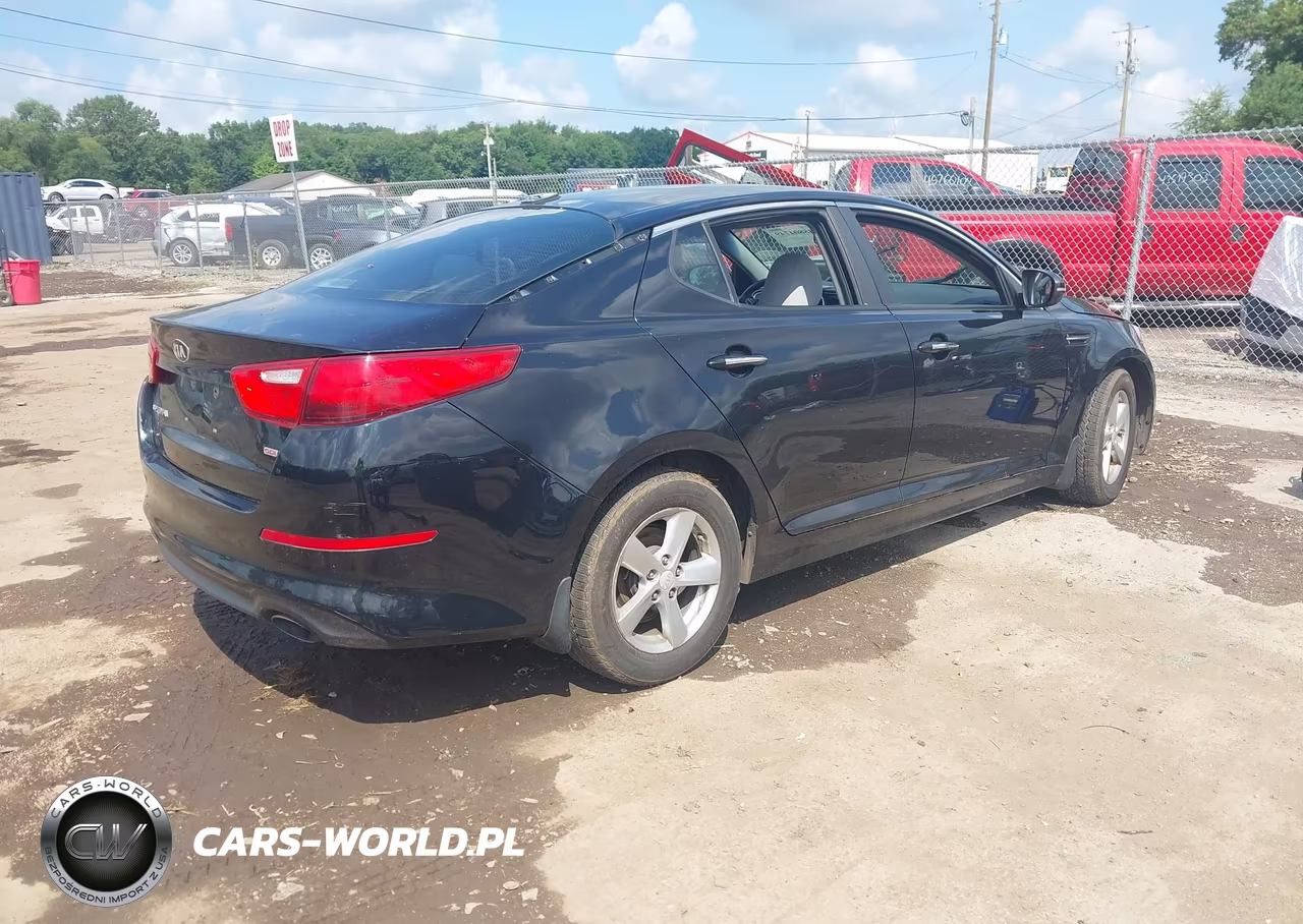 2015 Kia Optima Lx VIN:5XXGM4A73FG407808 - 4