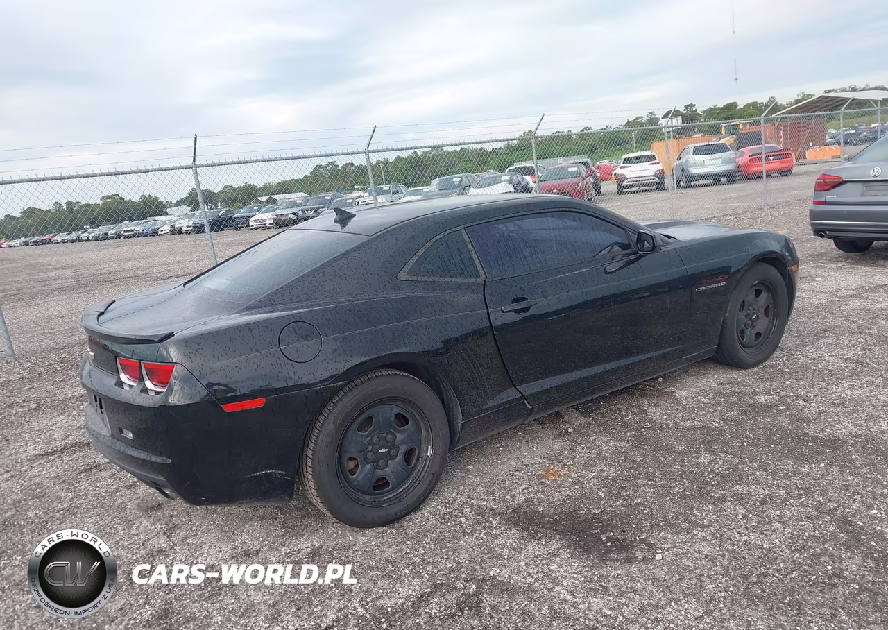 2013 Chevrolet Camaro 2Ls VIN:2G1FA1E3XD9154137 - 4