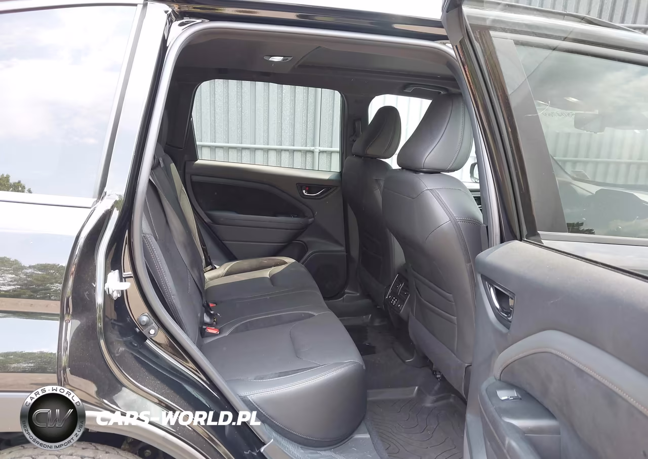 2025 Subaru Forester Touring VIN:JF2SLDTC4SH523783 - 8