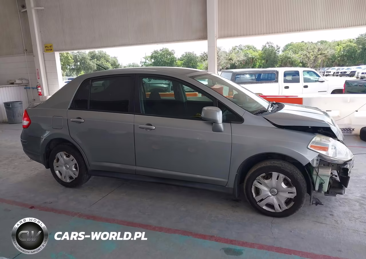 2010 Nissan Versa 1.8S VIN:3N1BC1AP3AL377530 - 14
