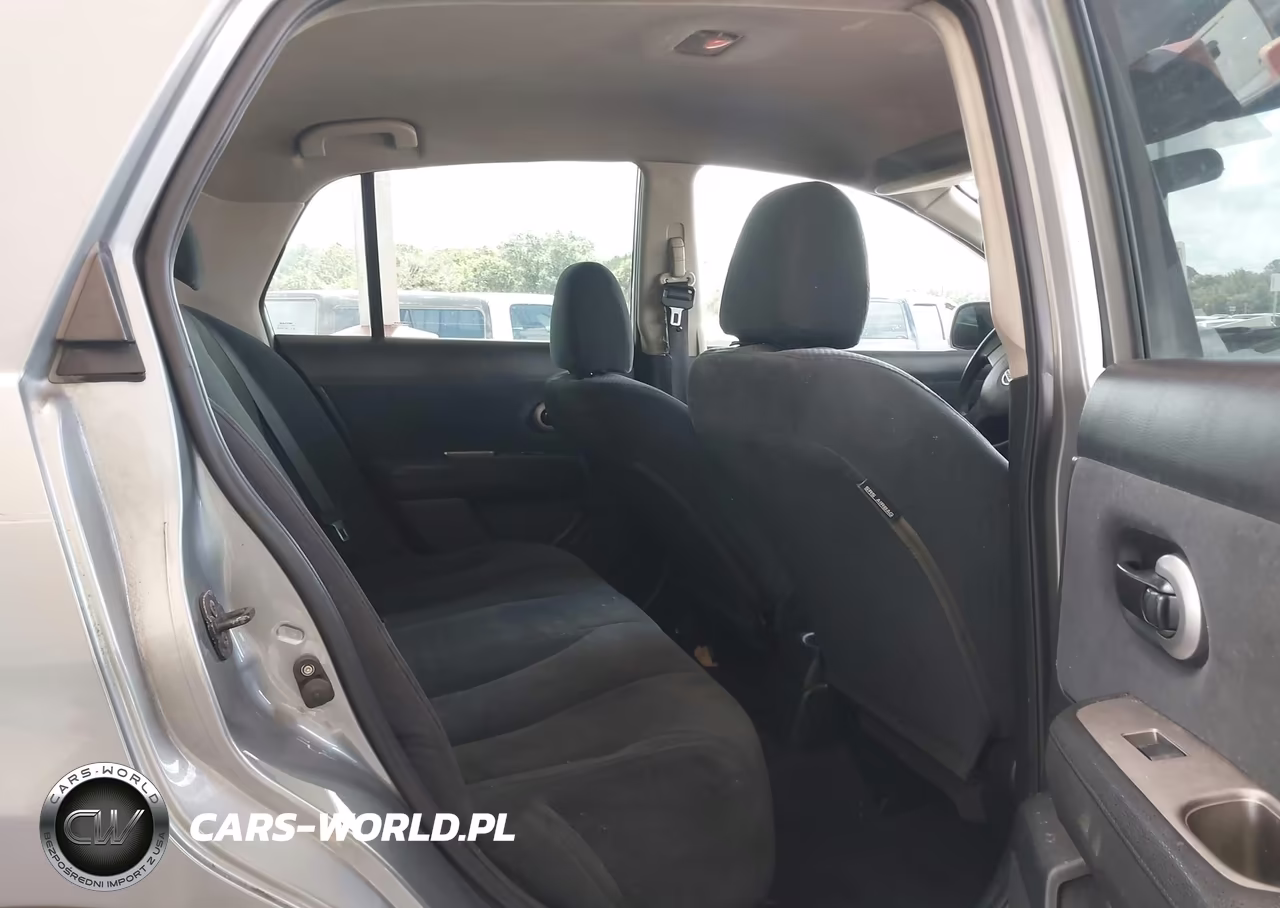2010 Nissan Versa 1.8S VIN:3N1BC1AP3AL377530 - 8