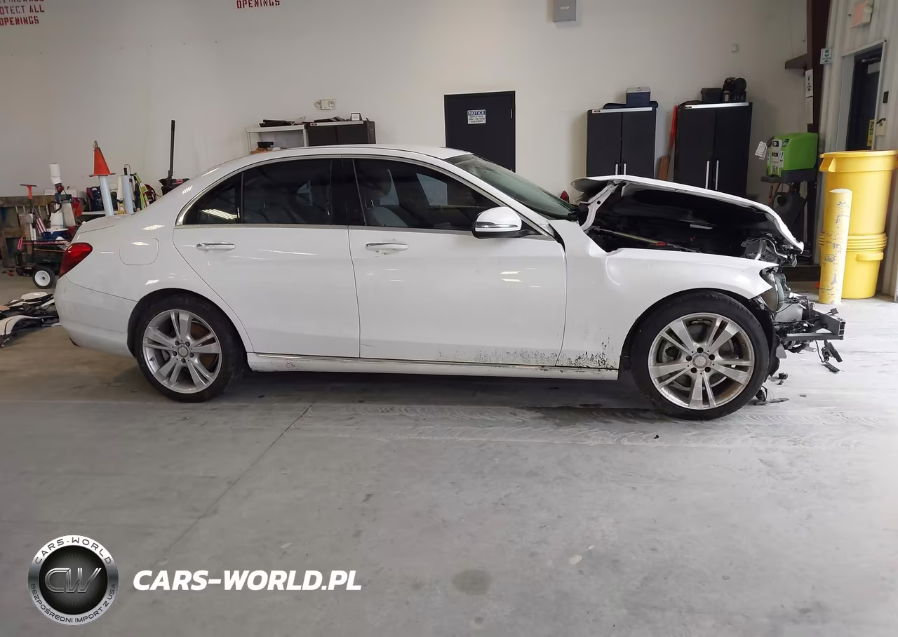 2016 Mercedes-Benz C 300 VIN:55SWF4JB6GU128026 - 13