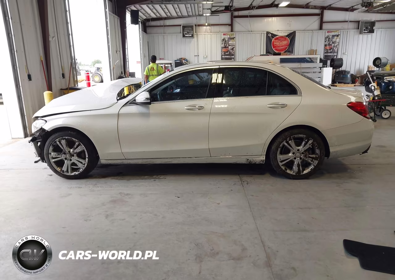 2016 Mercedes-Benz C 300 VIN:55SWF4JB6GU128026 - 14
