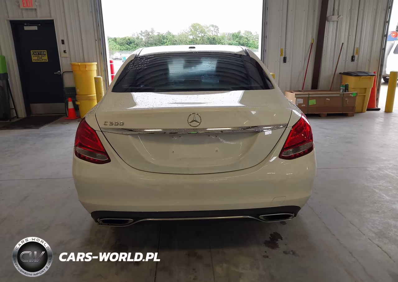 2016 Mercedes-Benz C 300 VIN:55SWF4JB6GU128026 - 16