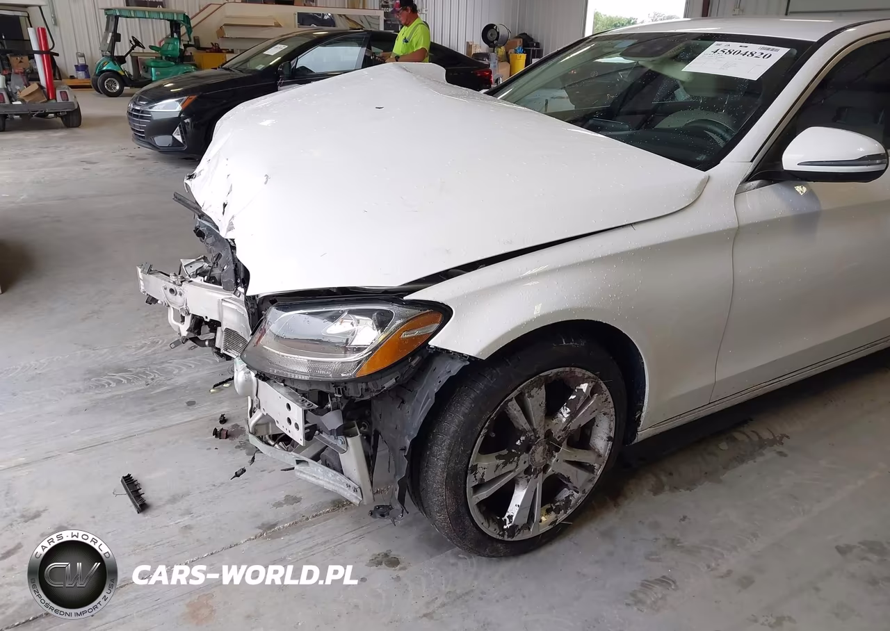 2016 Mercedes-Benz C 300 VIN:55SWF4JB6GU128026 - 6