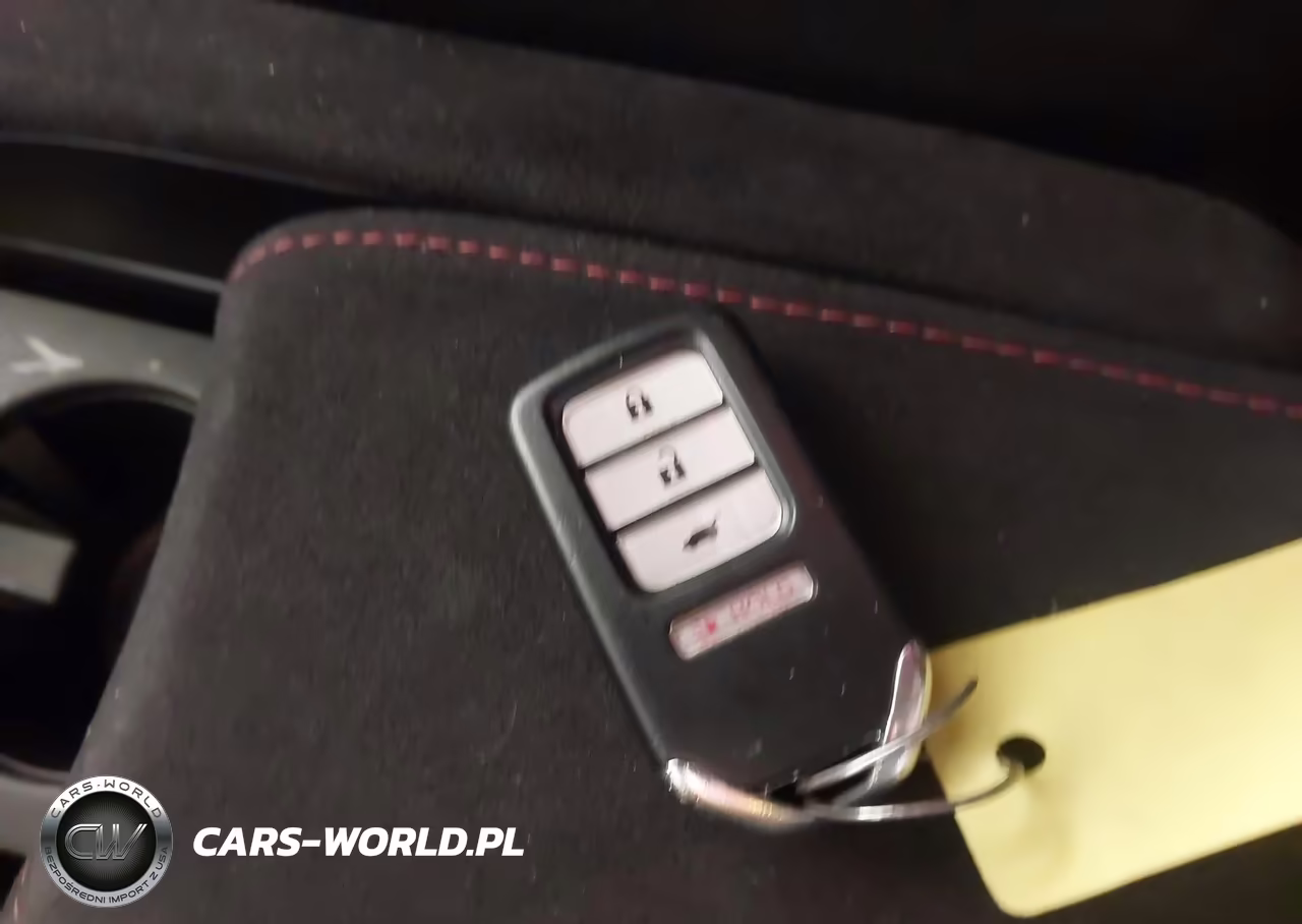 2019 Honda Civic Type R Touring VIN:SHHFK8G77KU202021 - 11