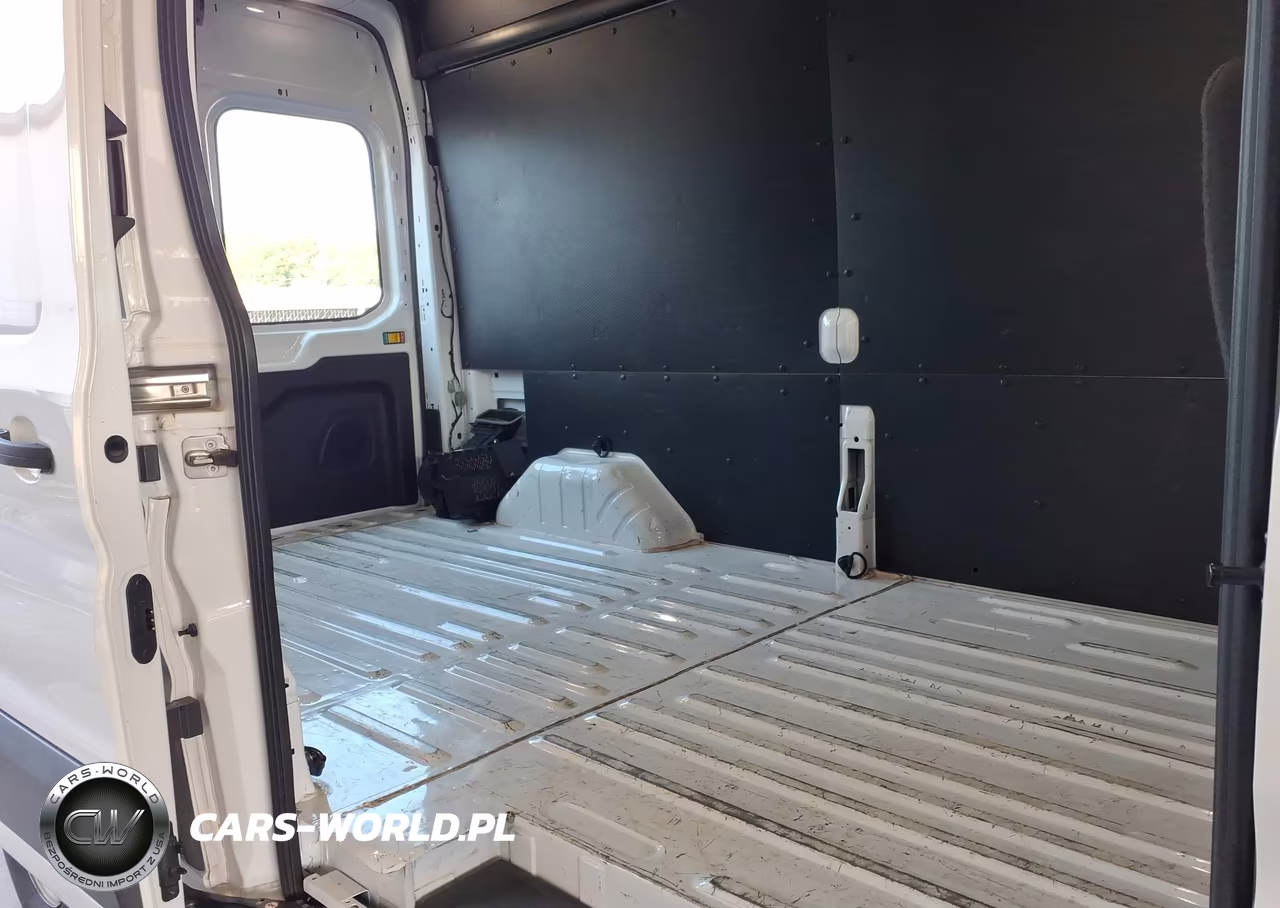 2019 Ford Transit-350 VIN:1FTBW2XM7KKB00194 - 8