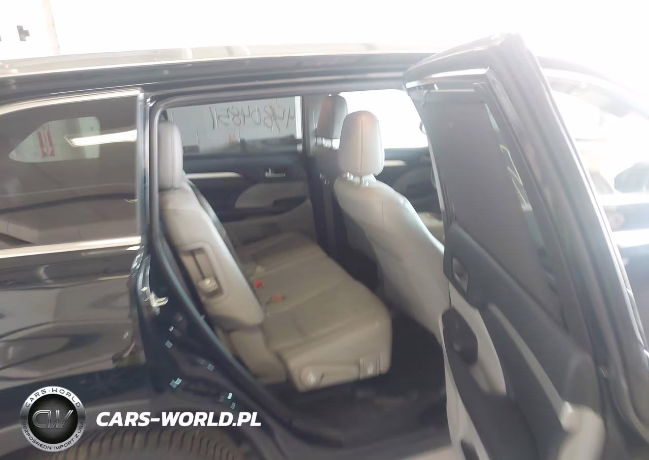 2019 Toyota Highlander Xle VIN:5TDJZRFH8KS951350 - 8