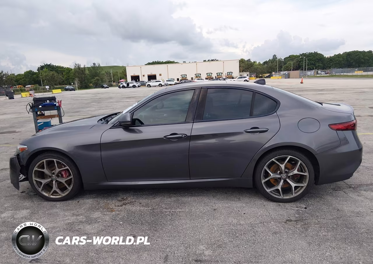 2018 Alfa Romeo Giulia Ti Sport Awd VIN:ZARFAEEN0J7584150 - 14