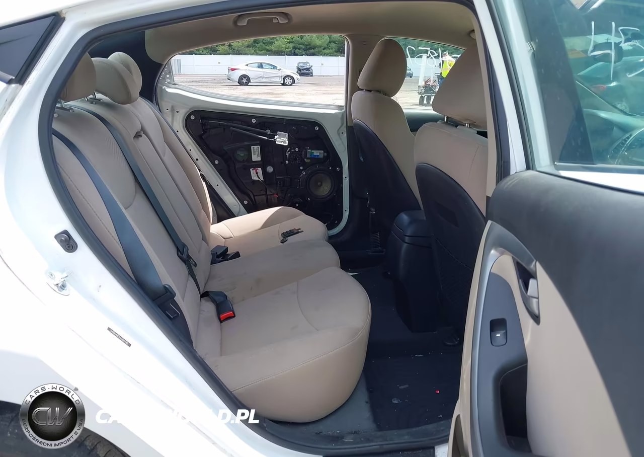 2016 Hyundai Elantra Se VIN:5NPDH4AE0GH681785 - 8