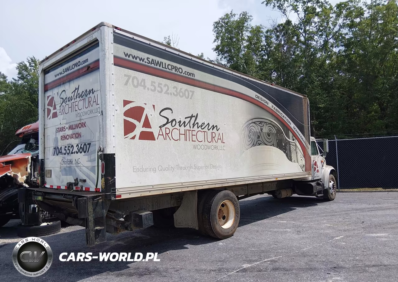 2001 International 4000 4700 VIN:1HTSCAAM51H379347 - 4