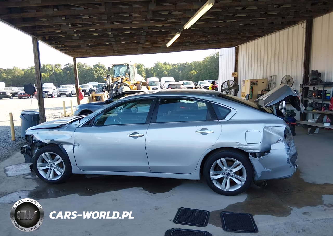2017 Nissan Altima 2.5 S VIN:1N4AL3AP4HN340023 - 13