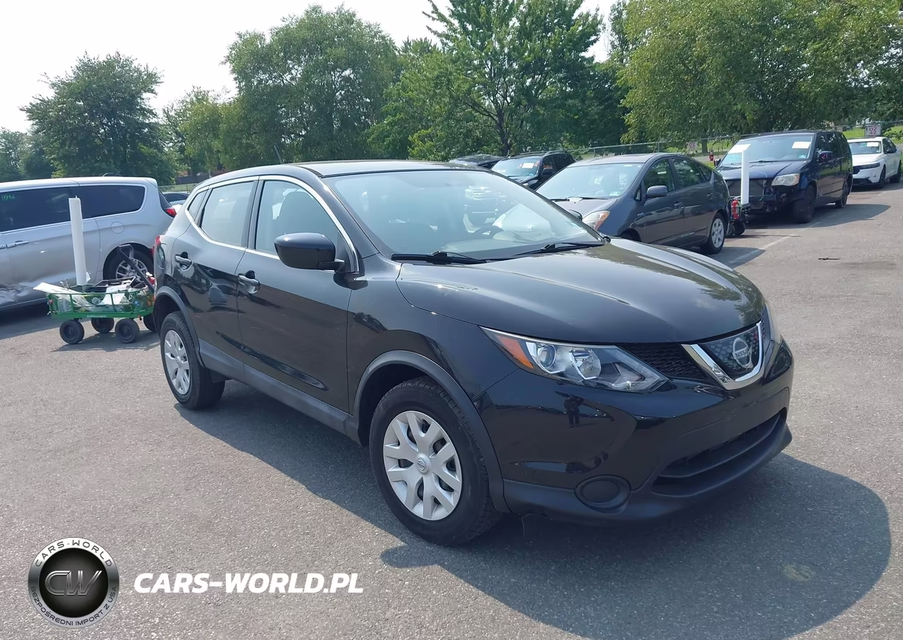 2018 Nissan Rogue Sport S – zdjęcie 1 z 16