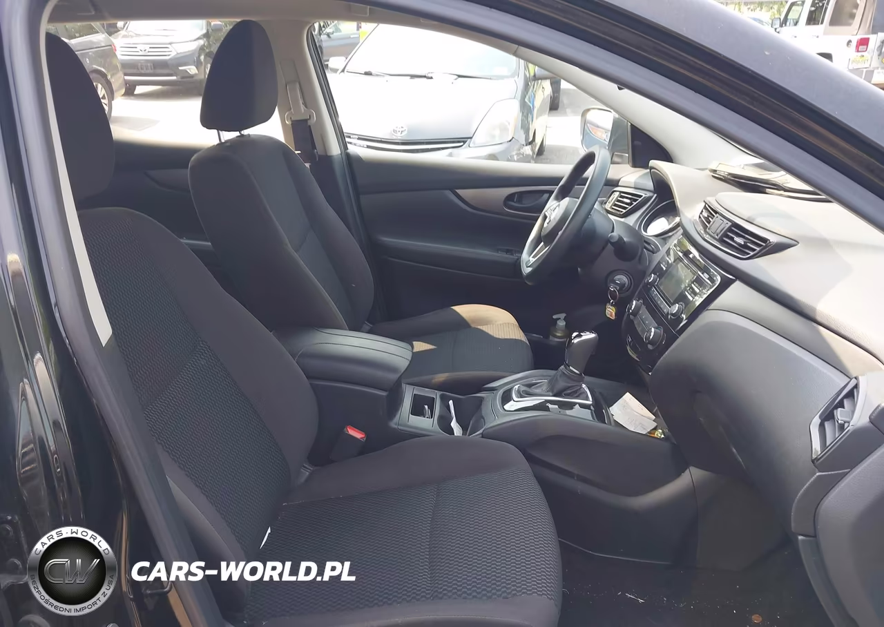 2018 Nissan Rogue Sport S VIN:JN1BJ1CP5JW180212 - 5