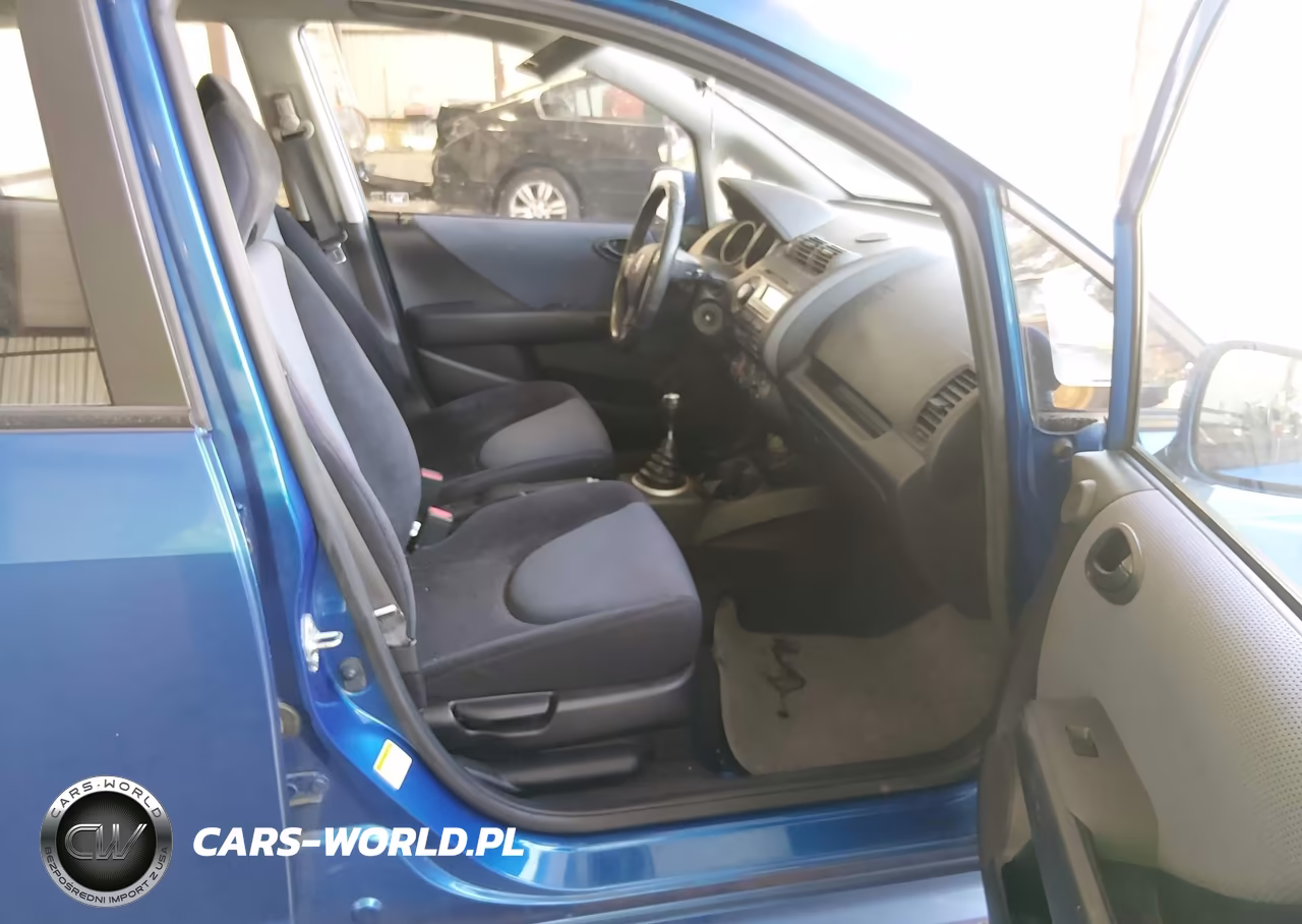 2008 Honda Fit Sport VIN:JHMGD37688S045782 - 5