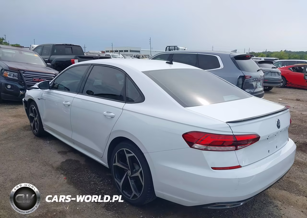 2020 Volkswagen Passat 2.0T R-Line VIN:1VWMA7A35LC016890 - 3