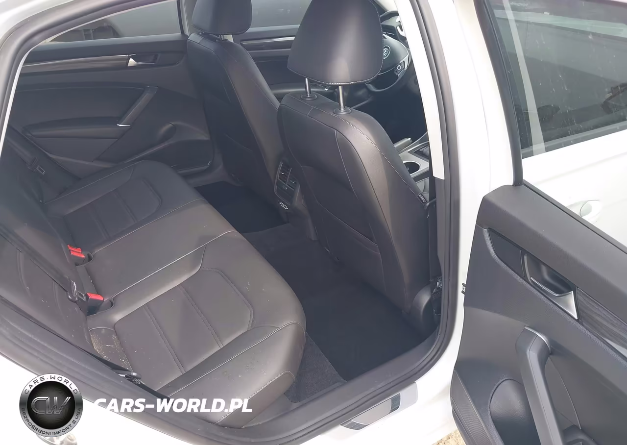 2020 Volkswagen Passat 2.0T R-Line VIN:1VWMA7A35LC016890 - 8