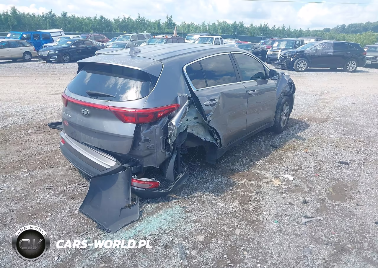 2019 Kia Sportage Lx VIN:KNDPM3AC3K7558304 - 4