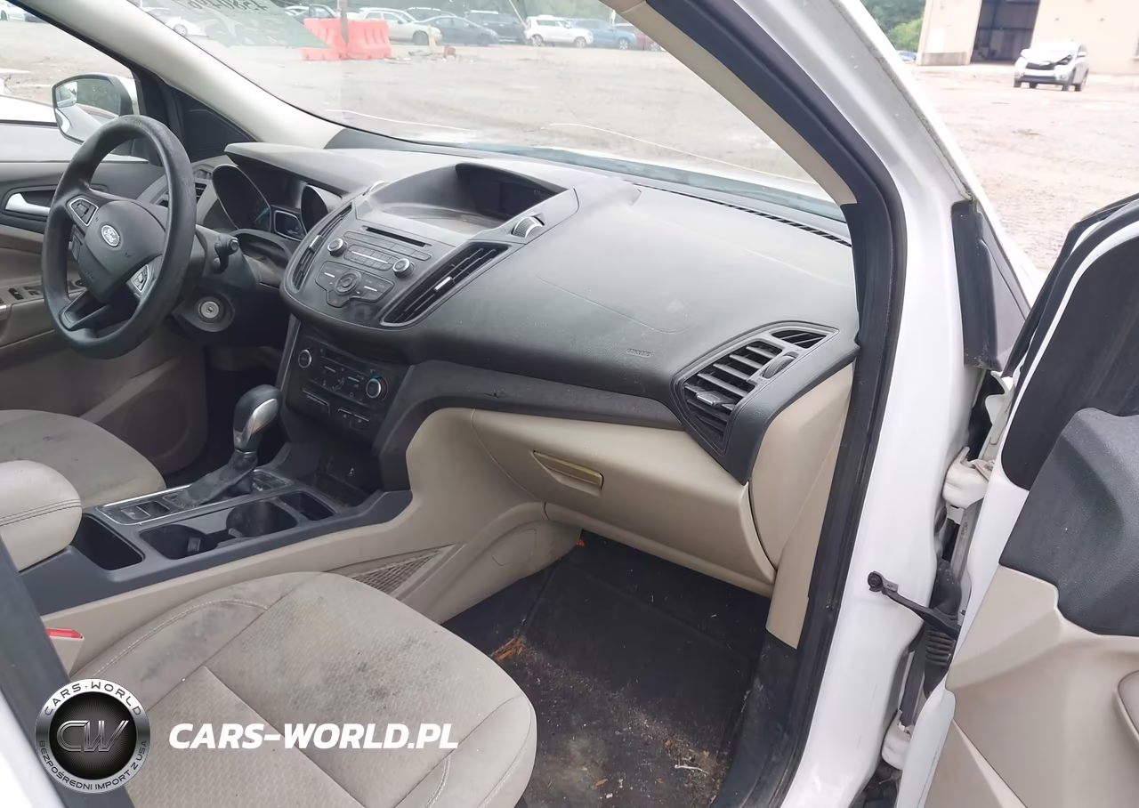 2018 Ford Escape Se VIN:1FMCU0GD4JUC10715 - 5