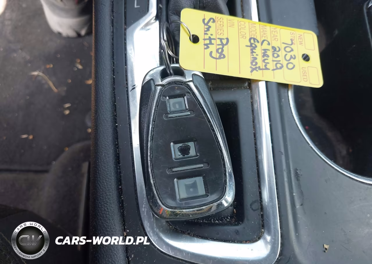 2019 Chevrolet Equinox Lt VIN:2GNAXKEV4K6302523 - 11