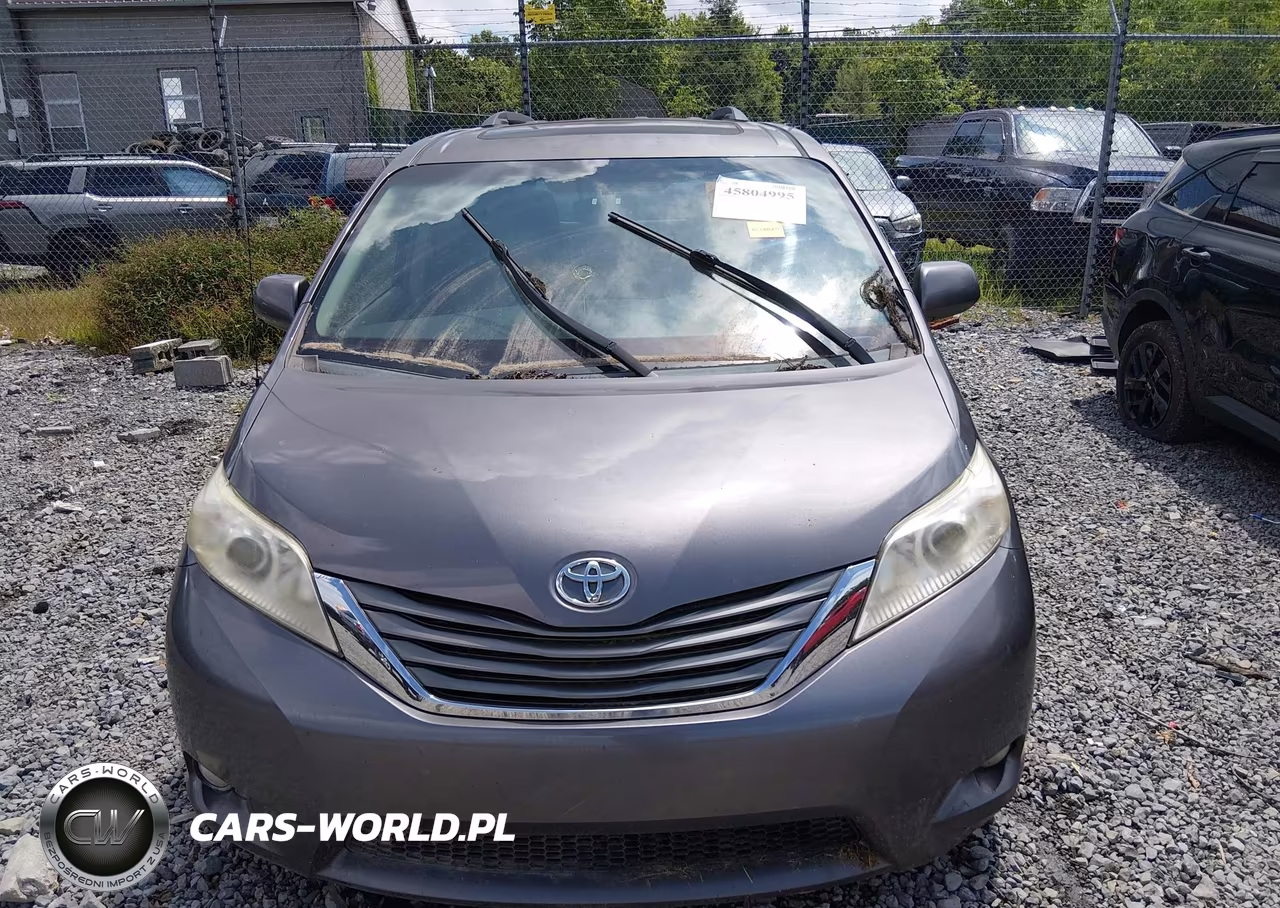 2011 Toyota Sienna Xle V6 VIN:5TDYK3DC2BS171707 - 13