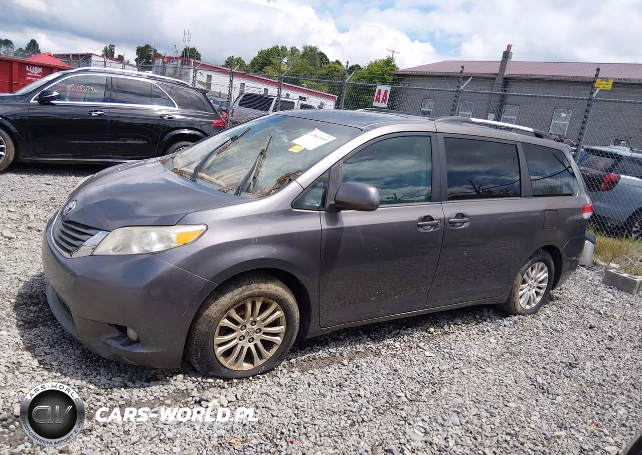 2011 Toyota Sienna Xle V6 VIN:5TDYK3DC2BS171707 - 15
