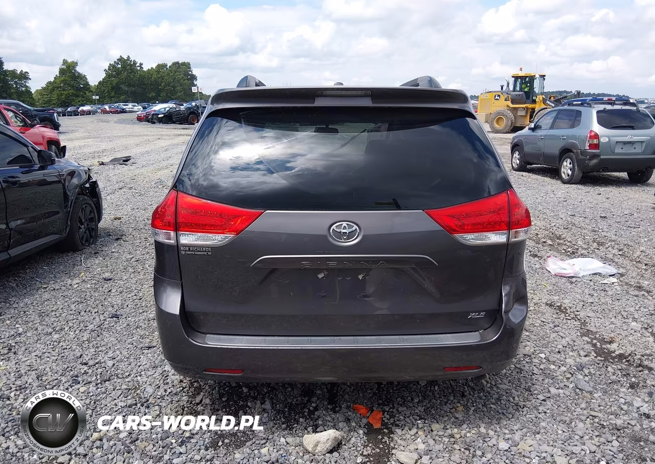 2011 Toyota Sienna Xle V6 VIN:5TDYK3DC2BS171707 - 17