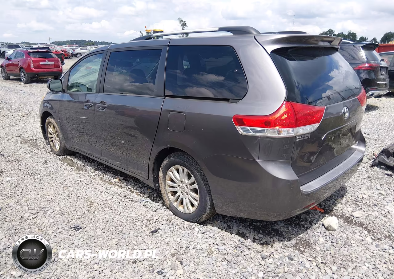 2011 Toyota Sienna Xle V6 VIN:5TDYK3DC2BS171707 - 3