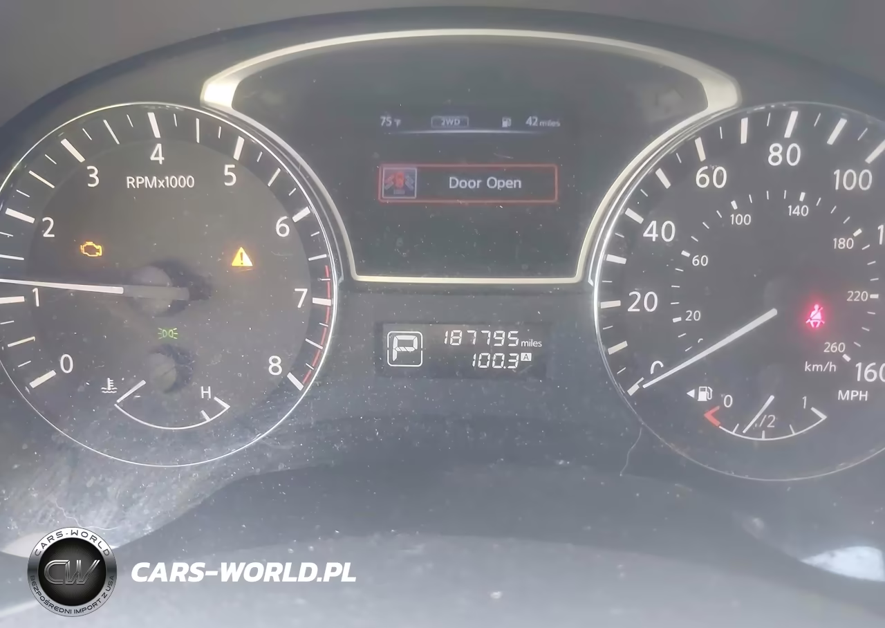 2015 Nissan Pathfinder Platinum-S-Sl-Sv VIN:5N1AR2MM2FC640233 - 7