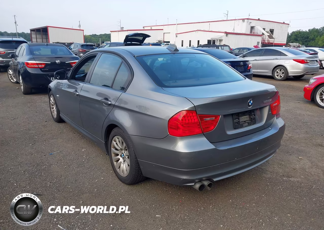 2009 BMW 328I xDrive VIN:WBAPK53529A645038 - 3