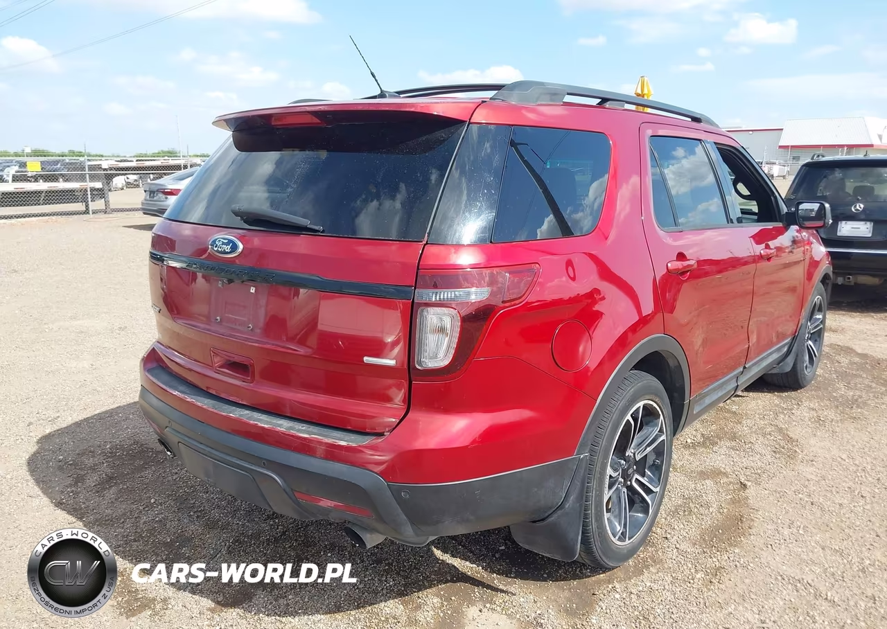 2015 Ford Explorer Sport VIN:1FM5K8GT6FGC23928 - 4