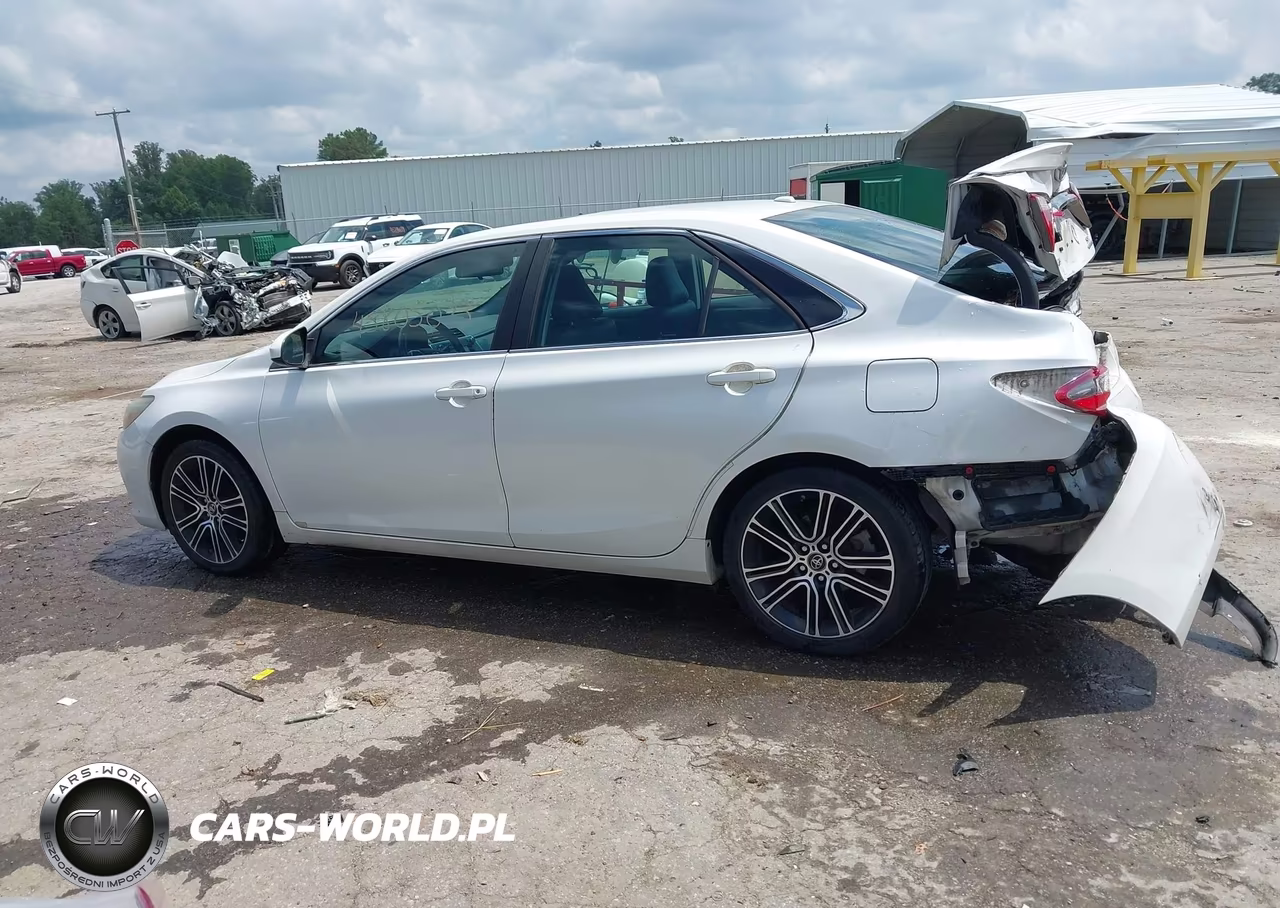 2016 Toyota Camry Se VIN:4T1BF1FK7GU195082 - 14
