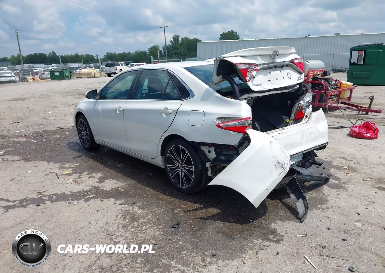 2016 Toyota Camry Se VIN:4T1BF1FK7GU195082 - 3