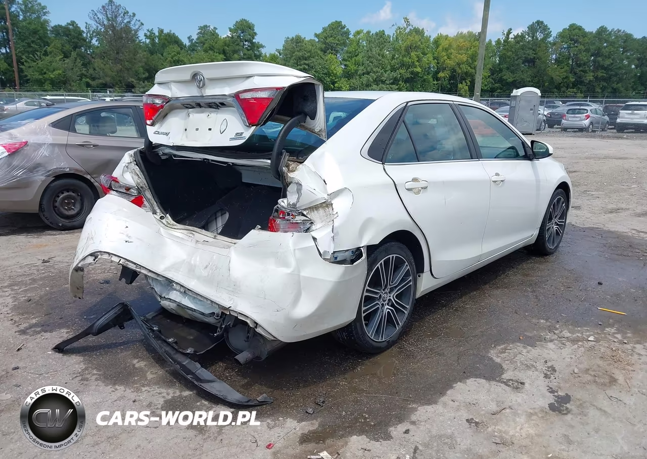 2016 Toyota Camry Se VIN:4T1BF1FK7GU195082 - 4