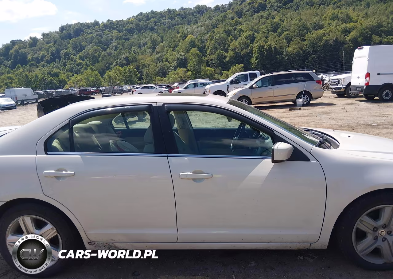2010 Mercury Milan VIN:3MEHM0HA1AR665736 - 13