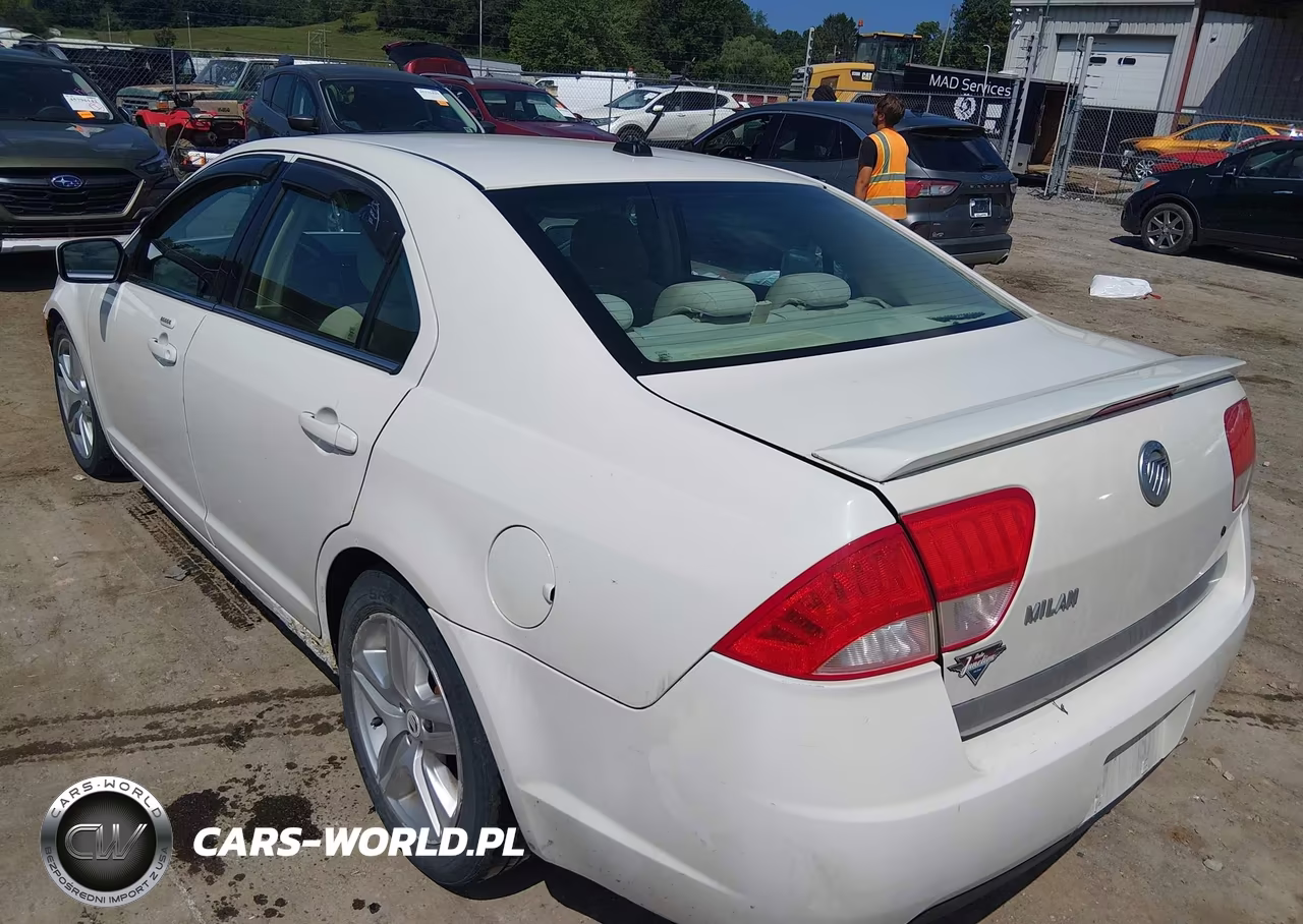 2010 Mercury Milan VIN:3MEHM0HA1AR665736 - 3