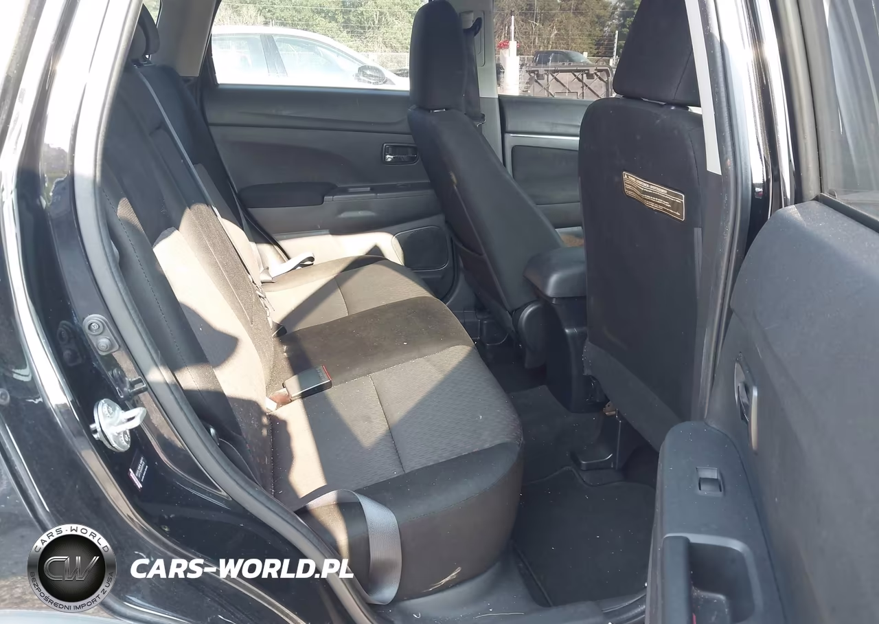 2017 Mitsubishi Outlander Sport 2.0 Le VIN:JA4AP3AU3HZ068751 - 8