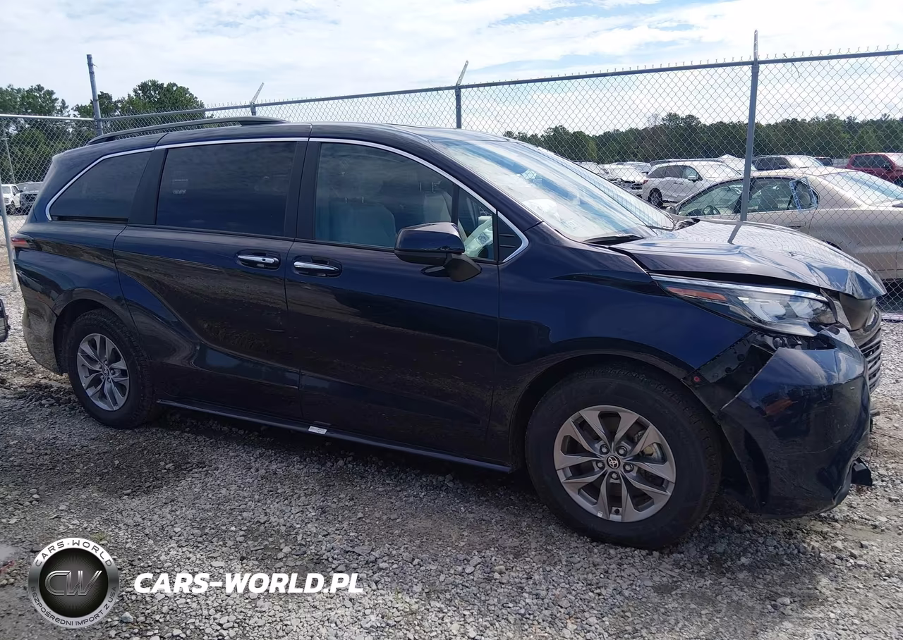 2026 Toyota Sienna Xle VIN:5TDYRKECXTS293673 - 14