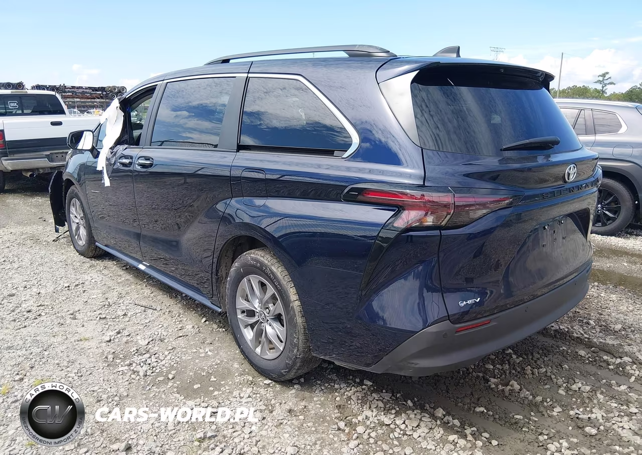 2026 Toyota Sienna Xle VIN:5TDYRKECXTS293673 - 3