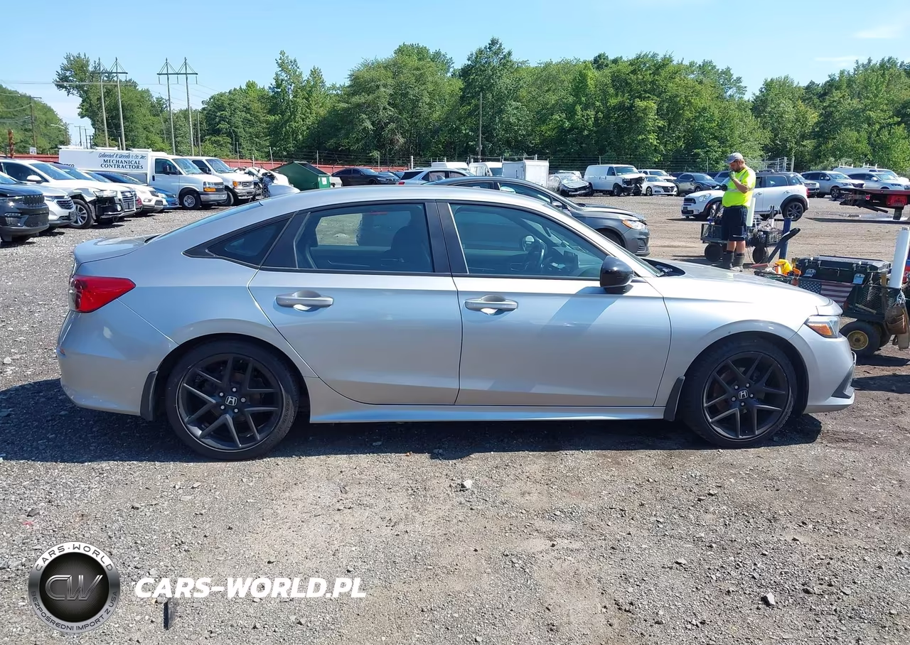 2024 Honda Civic Sport VIN:2HGFE2F57RH516165 - 13
