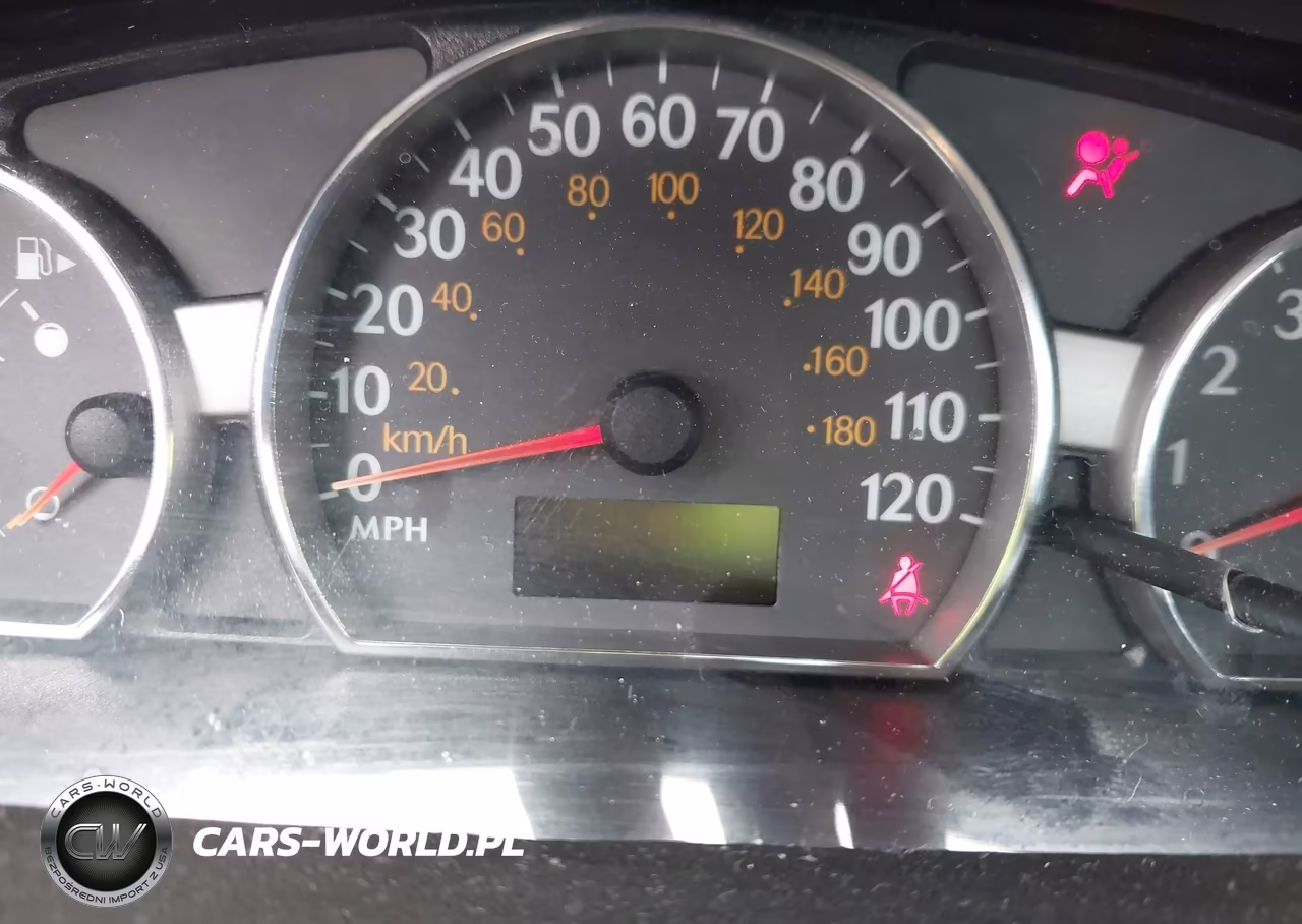 2005 Saturn Ion 2 VIN:1G8AN12F55Z110214 - 16