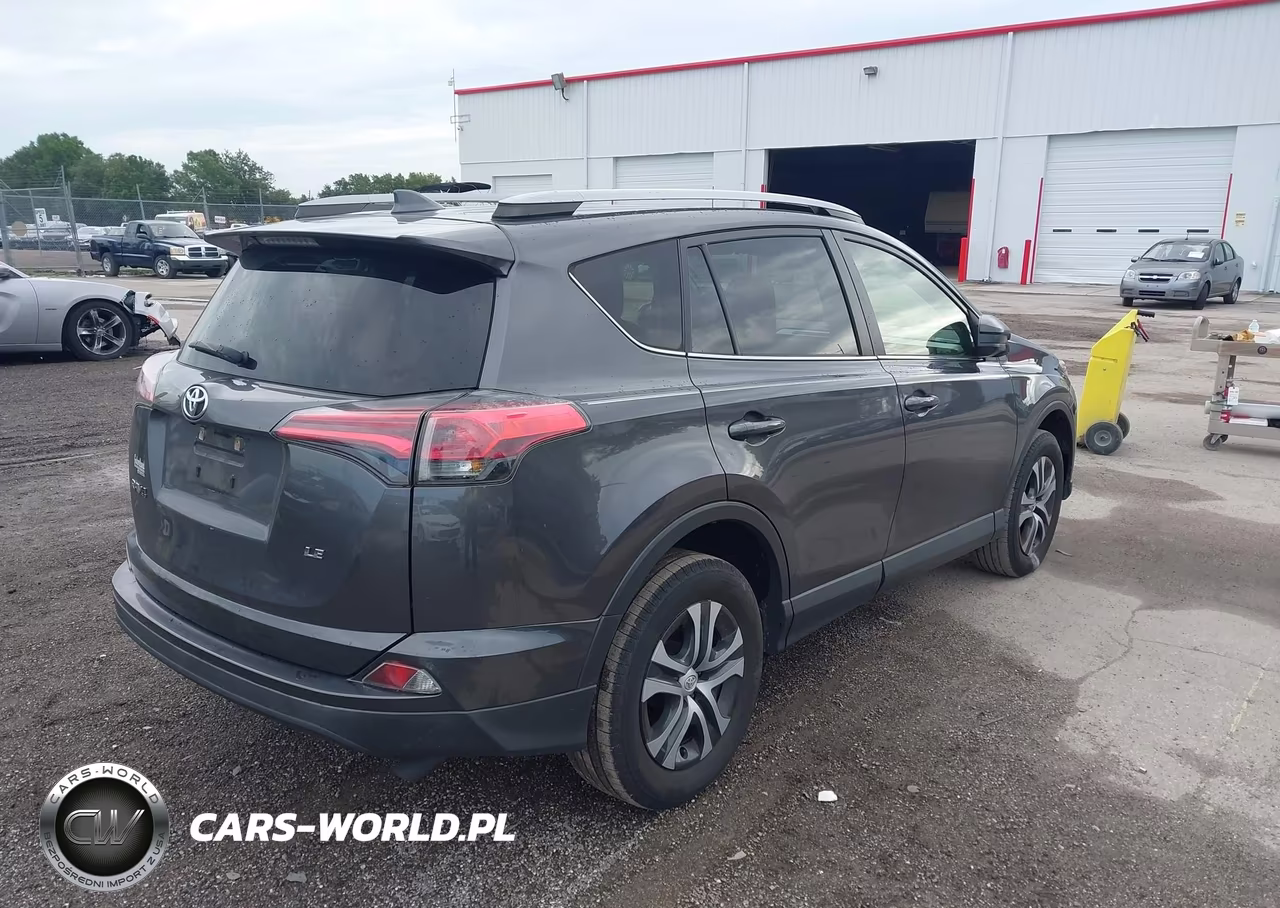 2018 Toyota Rav4 Le VIN:JTMZFREV3JJ728602 - 4