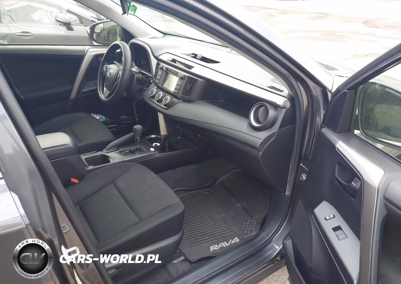 2018 Toyota Rav4 Le VIN:JTMZFREV3JJ728602 - 5