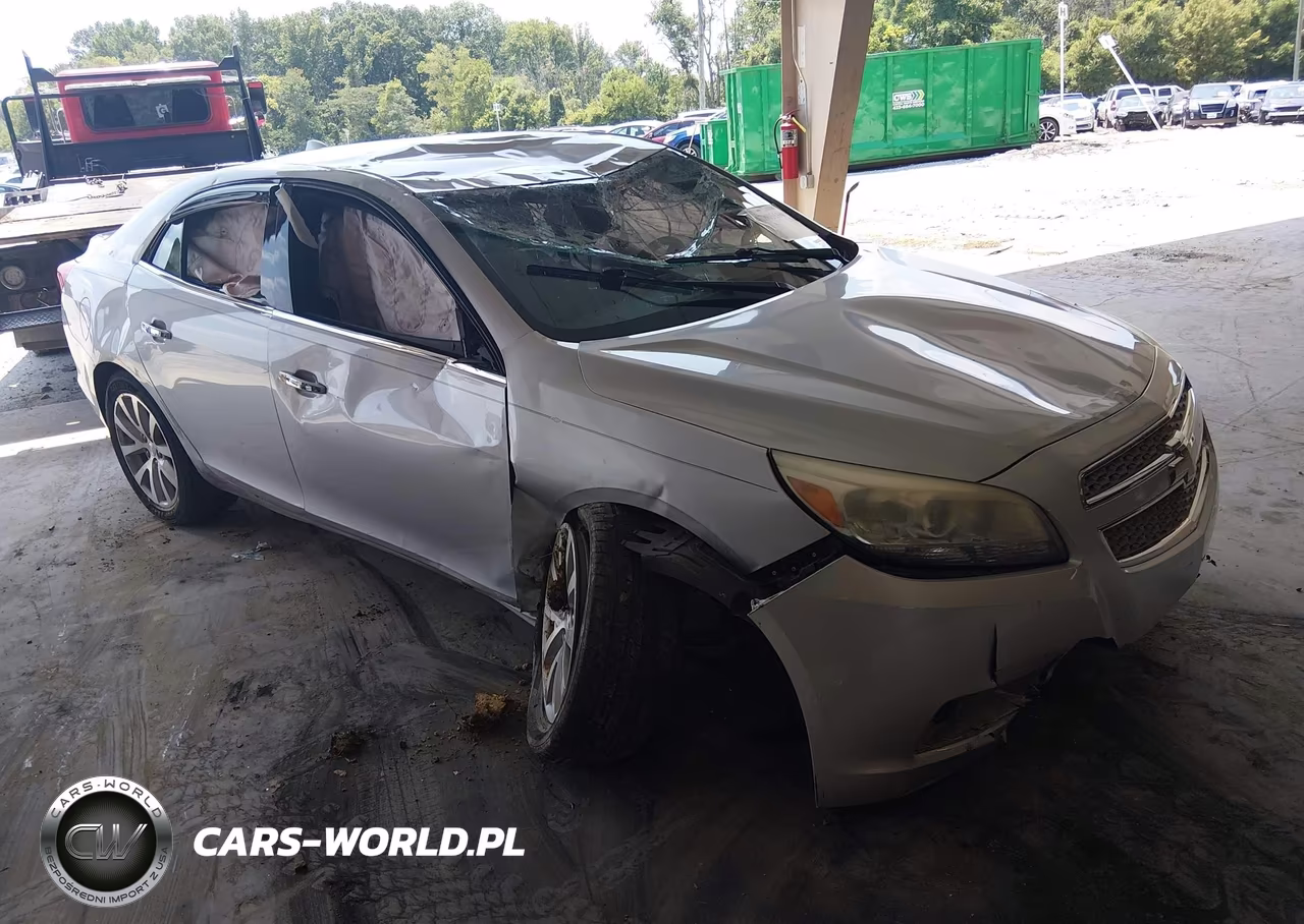 2013 Chevrolet Malibu 1Lz – zdjęcie 1 z 16